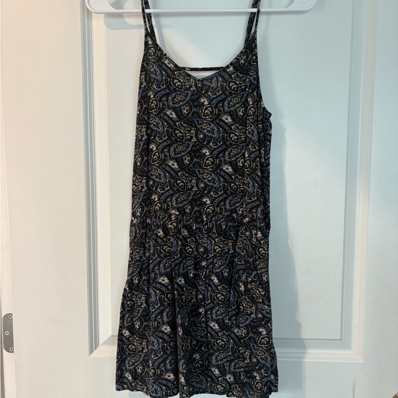 Elegant Black and Blue Paisley Dress - Picture 1 of 2